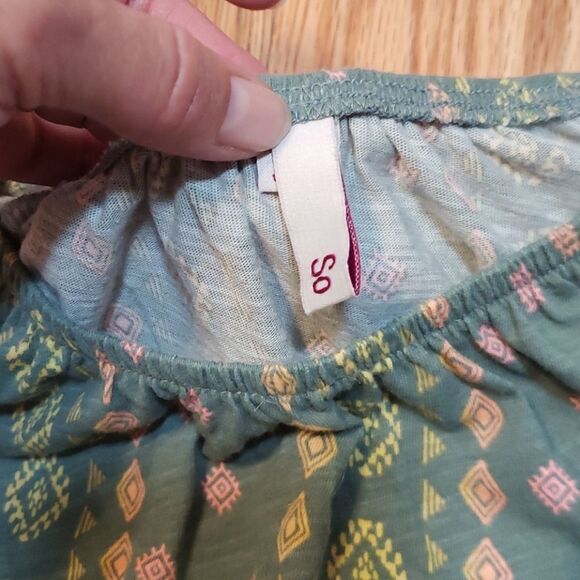 Like New! So Green Top, sz Large 10/12 - Picture 4 of 4